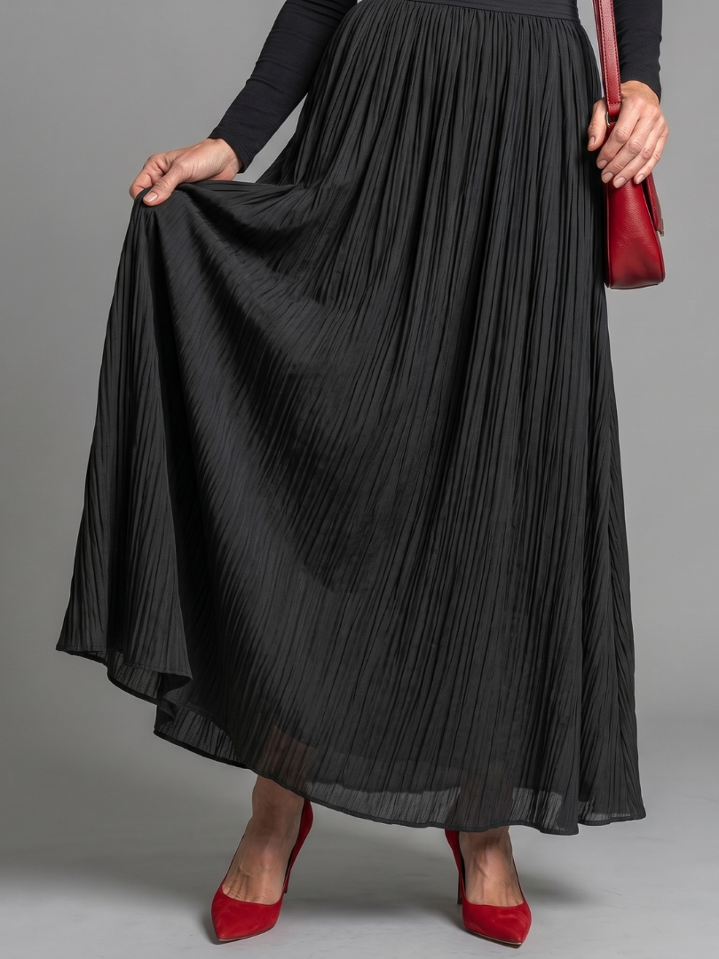 Lana | Langärmliges Turtleneck Kleid mit definiertem Taillenbereich und Midi-Länge