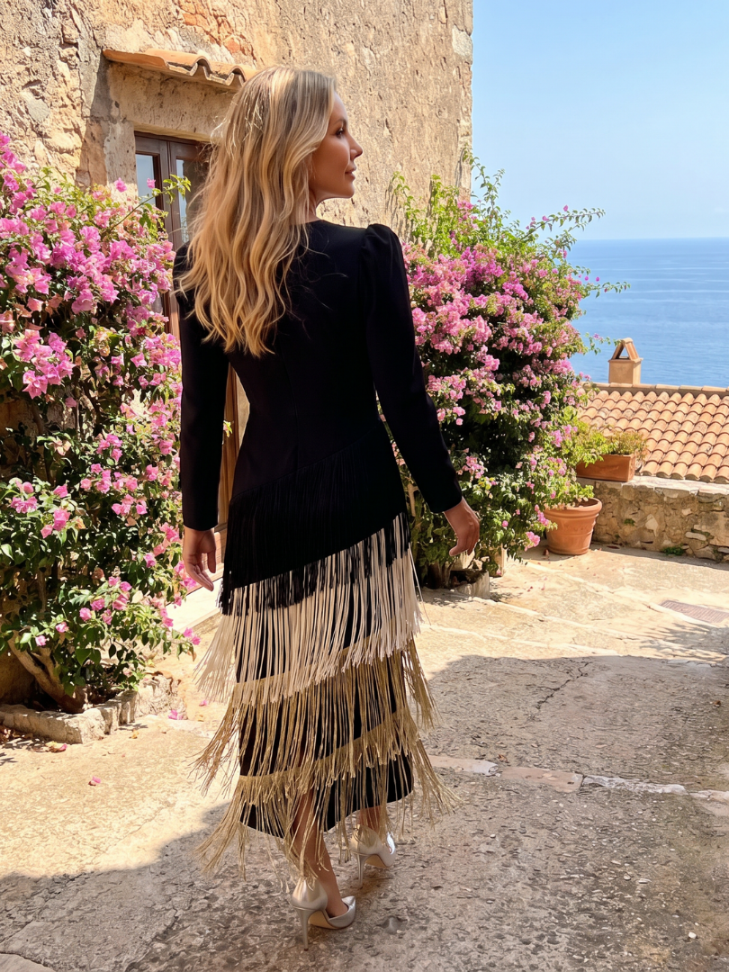 Samara | Midi-Kleid mit langen Ärmeln und weichem Fransenrock