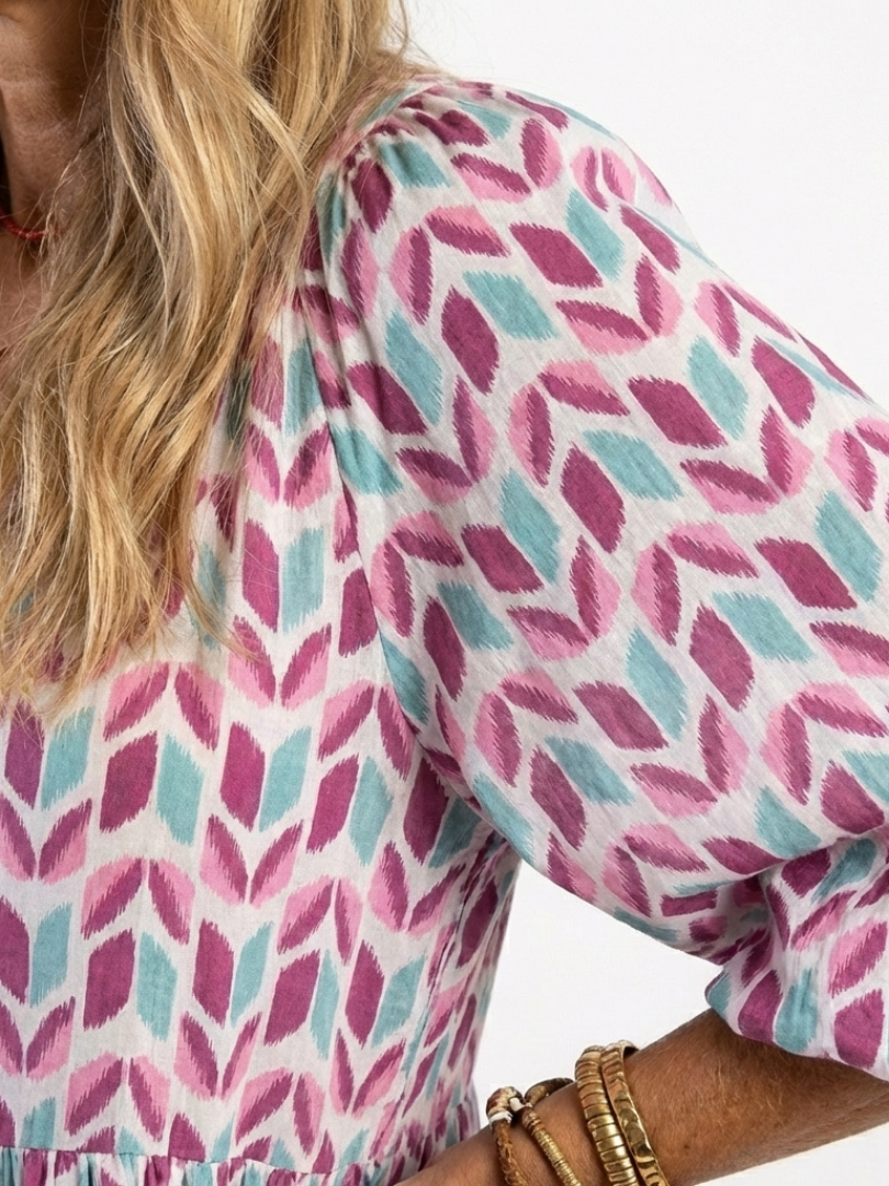 Mireya | Geometrisches Druck Langarm-Tierkleid