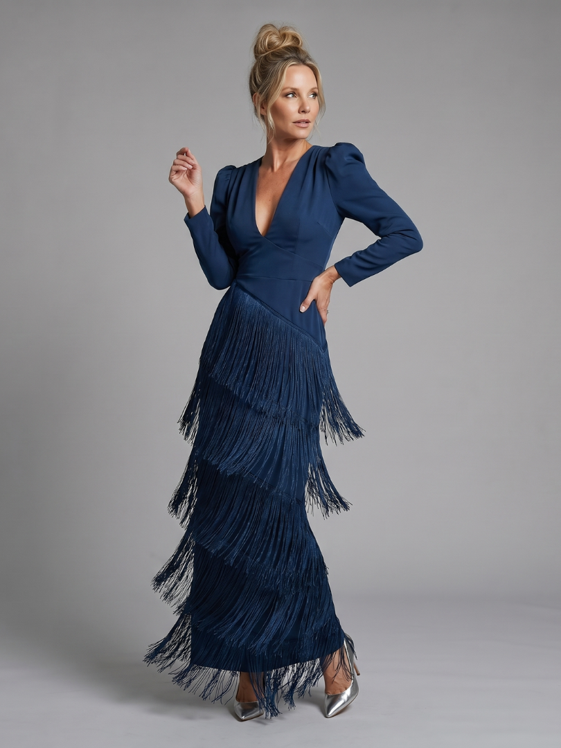 Samara | Midi-Kleid mit langen Ärmeln und weichem Fransenrock