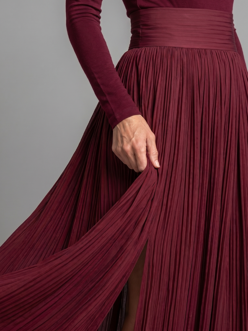 Lana | Langärmliges Turtleneck Kleid mit definiertem Taillenbereich und Midi-Länge