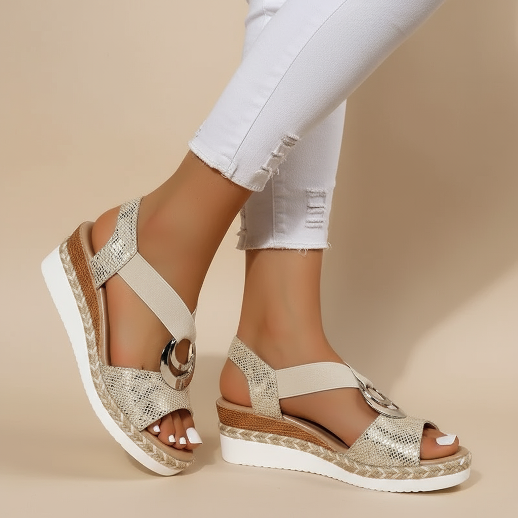Stilvolle Plateau-Sandalen