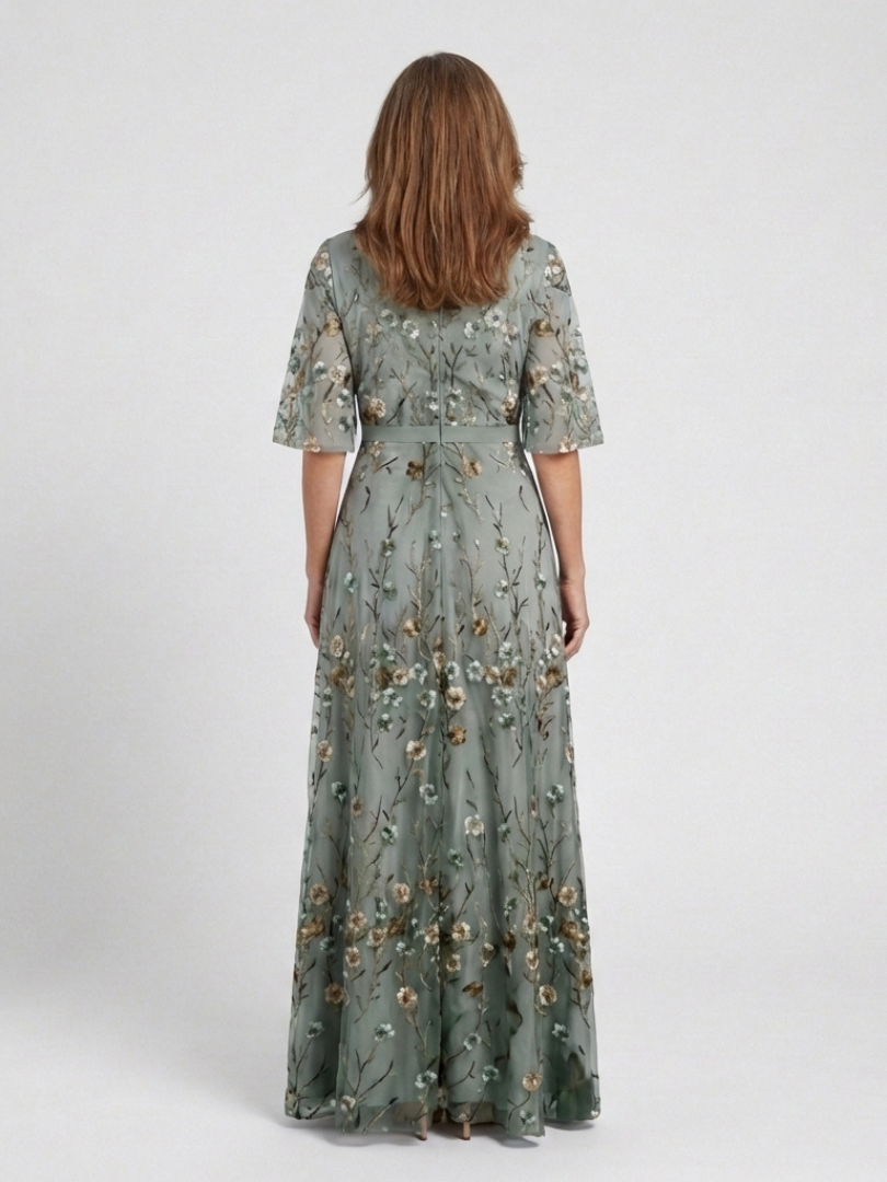 Evadne | Florales V-Ausschnitt Maxikleid mit kurzen Ärmeln