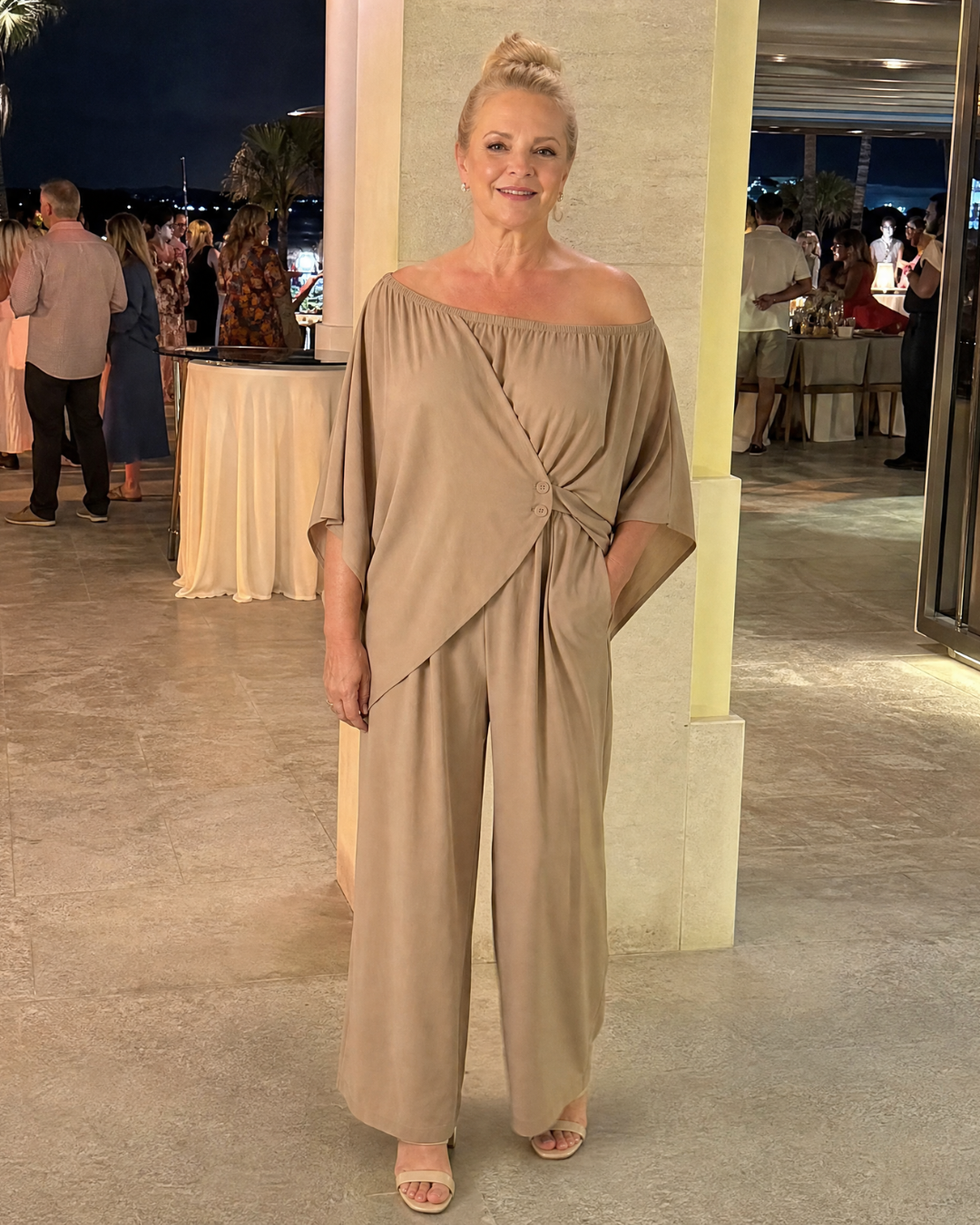 Vemrina | Drapiertes Off-Shoulder-Top und weit geschnittene Hose Set