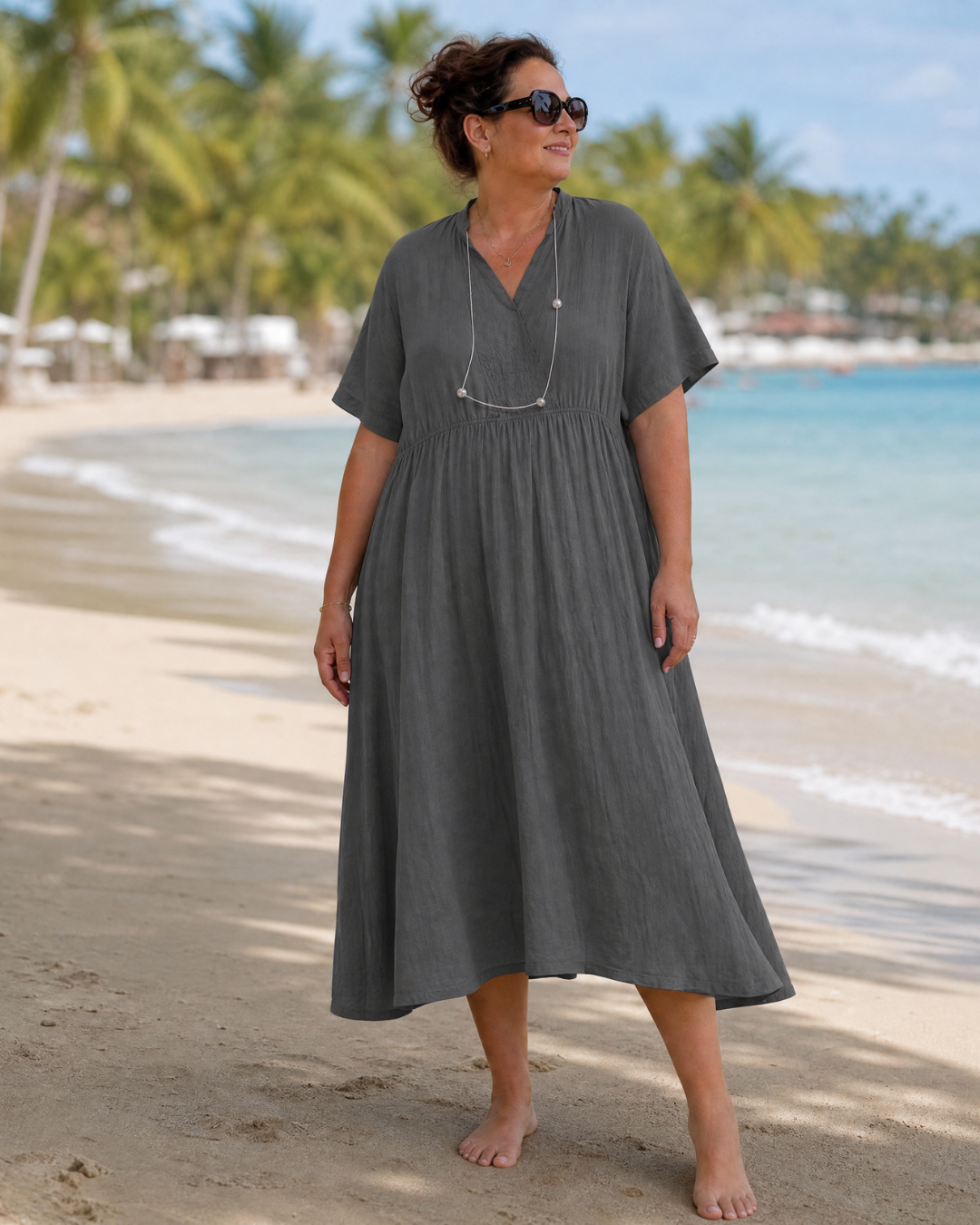 Eupherene | Texturiertes V-Ausschnitt Entspanntes Kurzarm Midi-Kleid