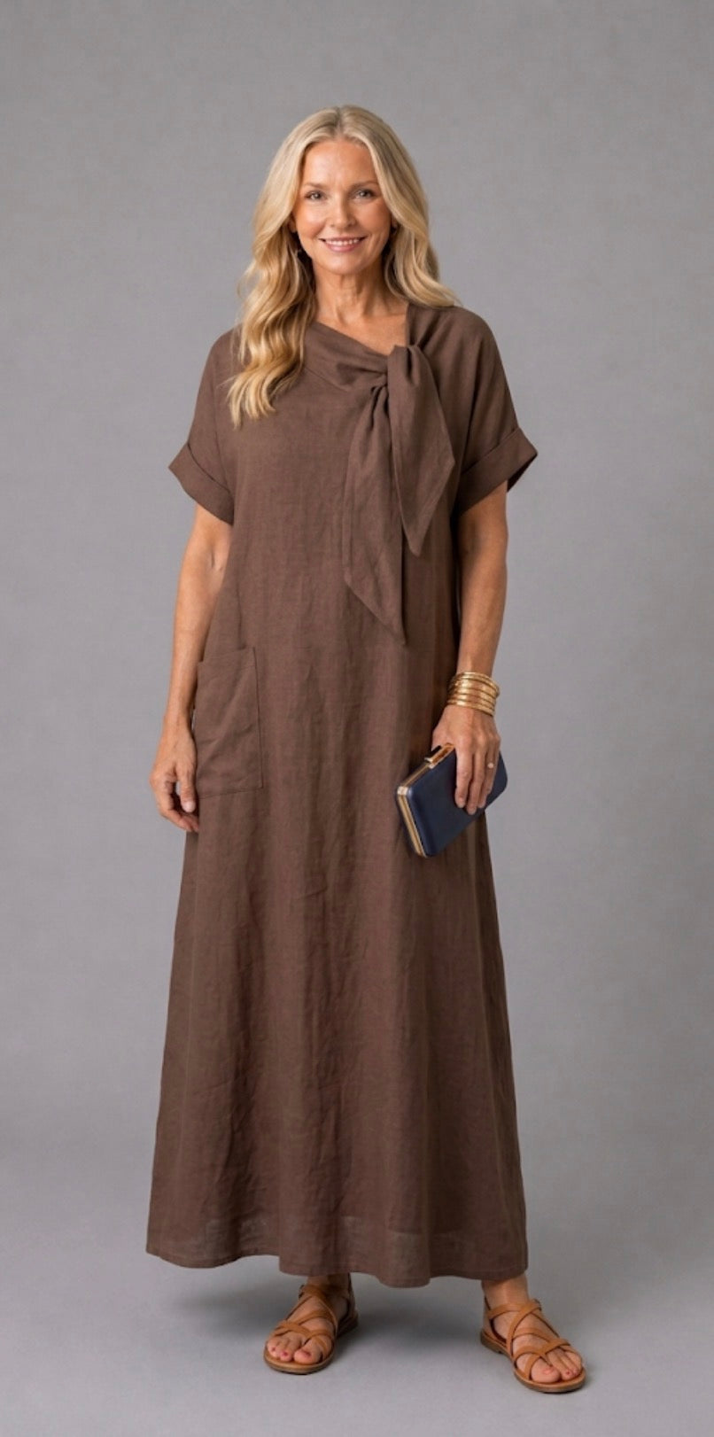 Tivara | Midi-Kleid mit kurzen Ärmeln, Schleifenkragen und Taschen